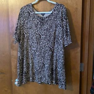 Leopard pattern Torrid blouse
